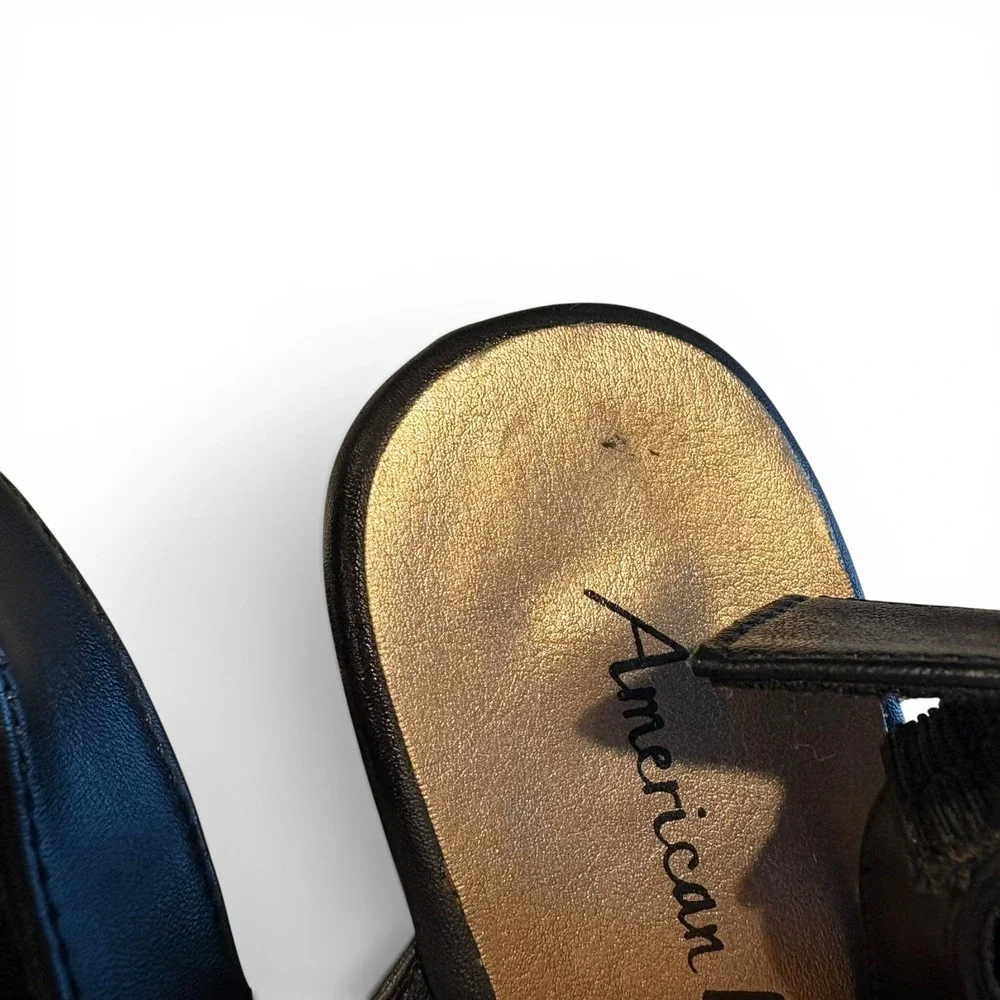 American Eagle Women's Size 8 Black Platform Wedge Sandals Wood Grain Heel